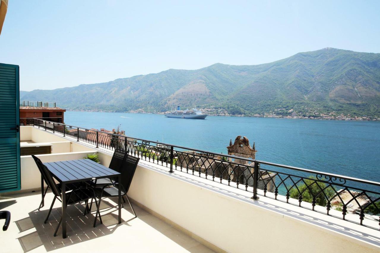 Apartments Boka Blue Dobrota Kotor Buitenkant foto