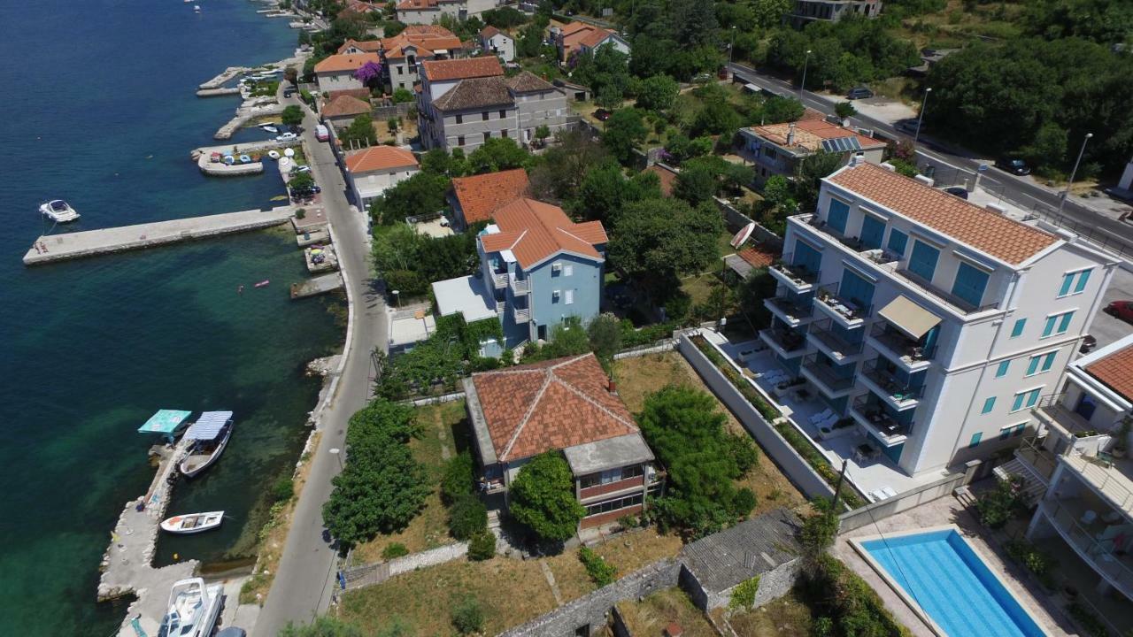 Apartments Boka Blue Dobrota Kotor Buitenkant foto