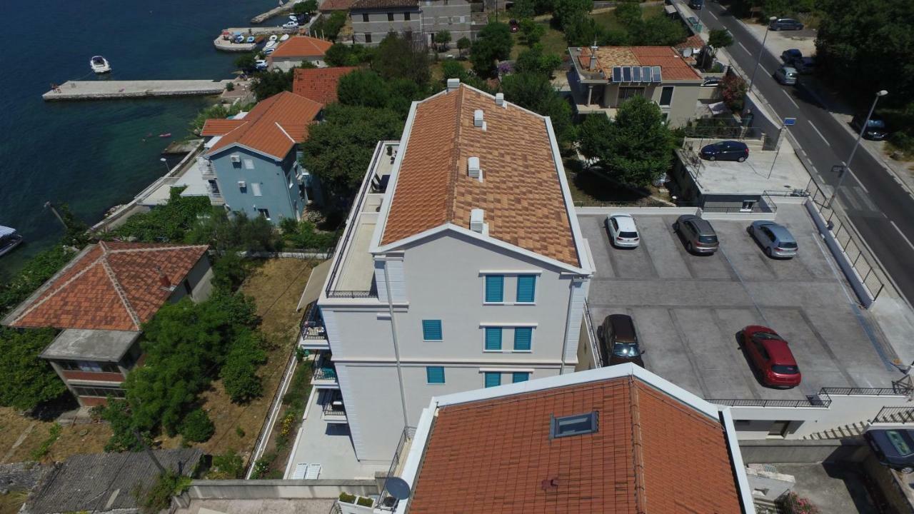 Apartments Boka Blue Dobrota Kotor Buitenkant foto